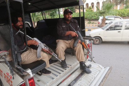Imagen referencial. Oficiales de seguridad de Pakistan.