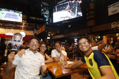 El ambiente previo a la pelea del ecuatoriano.