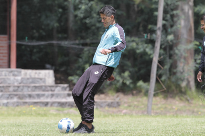 Beto Araujo tomó las riendas del Cumbayá, su primer reto como técnico.