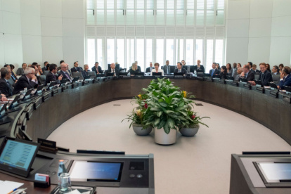 El Directorio del FMI es el que toma decisiones sobre los programas de crédito de sus países miembros.