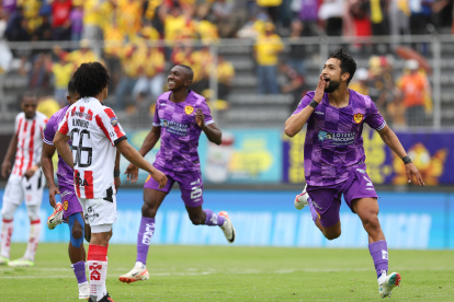 El delantero colombiano Jeison Medina marcó un doblete en la victoria sobre Técnico Universitario.