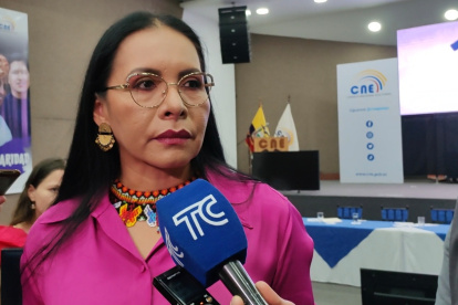 Diana Atamaint, presidenta del CNE