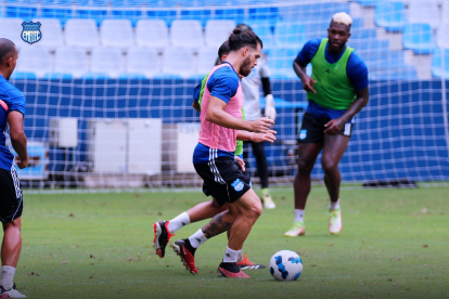 El delantero de Emelec Facundo Castelli (foto) fue designado como el jugador de la fecha 1 de LigaPro