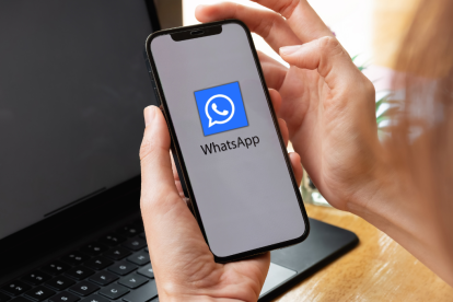 El Whatsapp azul no es una versión oficial de Meta.