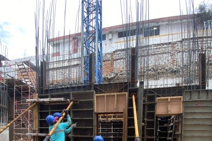 Edificación. Una de las obras de construcción que se realiza en Ecuador.