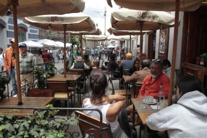 Con horario extendido, cafeterías y restaurantes ofrecen una variedad gastronómica.