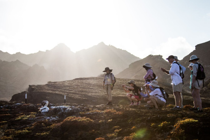 El turismo estará restringido en las dos zonas de las islas que están siendo observadas.