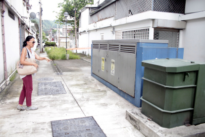 PEATONAL EN VICTOR EMILIO ESTRADA ENTRE FICUS Y LAS MONJAS PEATONAL 28... CARMEN HINOJOSA 0993540441...
