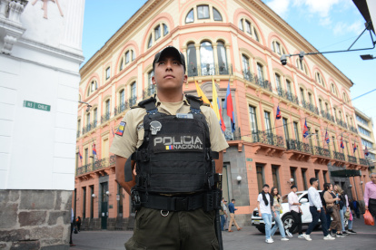 Quito es una de las ciudades donde rige el toque de queda.