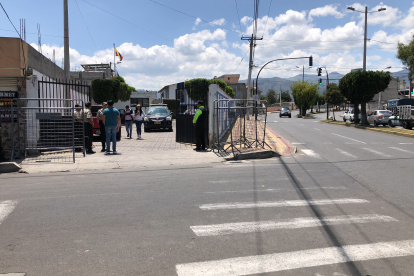 Referencial. En la madrugada se registraron daños en la UPC de Pujilí.