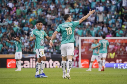 EL volante ecuatoriano Ángel Mena tuvo minutos en el triunfo de León ante Puebla en la Liga MX