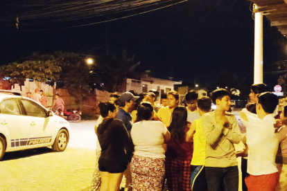 Tristeza. Los vecinos se encontraban consternados por el hecho.