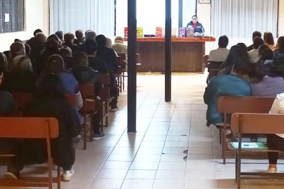 Los vecinos aprendieron  sobre el buen uso de los nuevos sistemas de alarma comunitaria