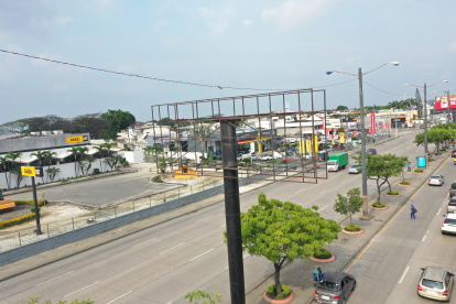 12-03-2024-vallas de la carlos julio, ceibos y francisco de orellana