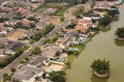 El 25 de mayo de 2022, Leandro Norero fue detenido en su casa, en la urbanización La Ribera del Batán, en Samborondón.