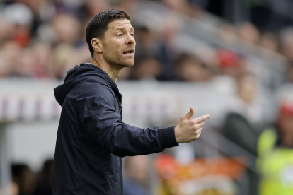 Xabi Alonso registra una histórica campaña con Bayer Leverkusen.