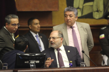 Sesión. Kronfle convocó al Pleno para tratar la propuesta de resolución del PSC sobre el respaldo a la fiscal.