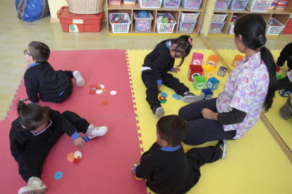 Terapias. A través de juegos y actividades lúdicas los niños desarrollan la motricidad, la parte sensorial, visual y de lenguaje.