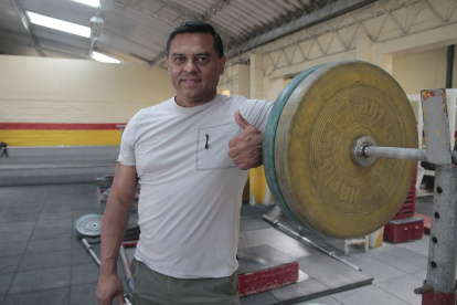 Walter Llerena actualmente forma un nuevo equipo de pupilos para dar nuevas glorias al país.