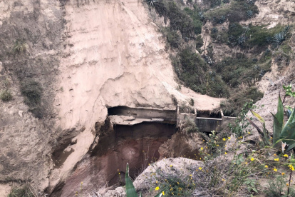 Trabajos. Según estimaciones de la Empresa Pública del Agua (EPA), el canal de riego estaría habilitado en 10 días laborables.