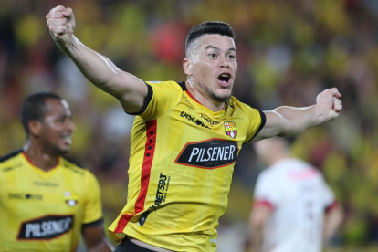 El defensor Carlos Rodríguez finalmente se queda en Barcelona hasta el final de la temporada