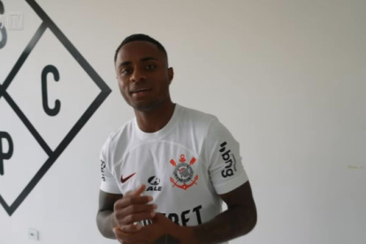 El lateral izquierdo Diego Palacios ya se encuentra recuperado y podrá jugar con Corinthians