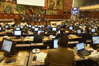 Se propone la eliminación del Impuesto a la Salida de Divisas (ISD) para las aerolíneas nacionales e internacionales