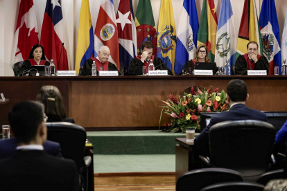 Fotografía de archivo donde se ven a algunos miembros de Corte Interamericana de Derechos Humanos (CorteIDH).