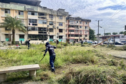 El parque fue atendido por personal municipal