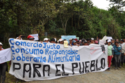 Proceso de socialización continúa en Palo Quemado.