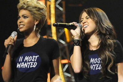 Beyoncé y Miley Cyrus.