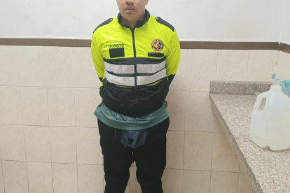 Con fuertes medidas de seguridad fue trasladado al Centro de Privación de Libertad de Guayaquil.