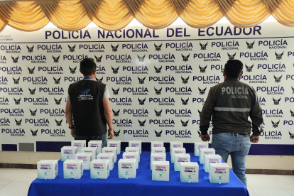 Los productos que no cuentan con registro sanitario nacional, y que son de procedencia colombiana.