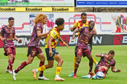 Aucas llegó, jugó y ganó a Mushuc Runa en Echaleche.