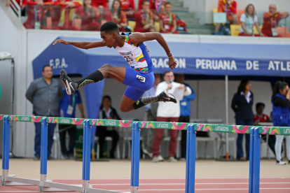 Ian Pata, de 18 años, campeón iberoamericano U18 en 400 con vallas, será el abanderado de la delegación.