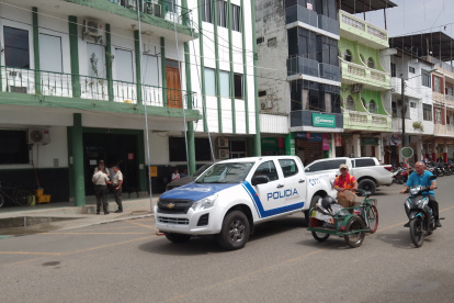 Dato. Patrullas vigilan el Municipio cada cierto tiempo, tras el atentado.