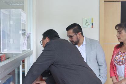 Los asambleístas de la Revolución Ciudadana presentaron la demanda de inconstitucionalidad este 1 de abril de 2024.