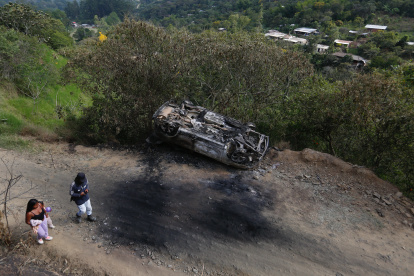 A la sombra de los diálogos de paz, guerrilla se expande en Colombia.