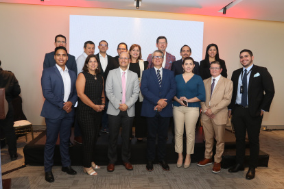 El evento reunió a más de 140 líderes y expertos del sector, además de representantes gubernamentales y empresarios, dispuestos todos a respaldar esta iniciativa crucial para el futuro económico del país.