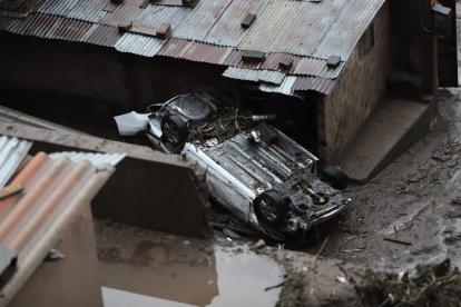 20 familias afectadas y 20 casas con daños dejó el aluvión en La Gasca, en Quito.