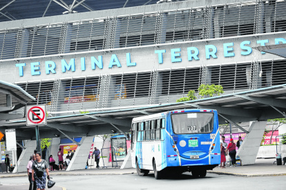 La terminal terrestre a diario recibe miles de visitantes