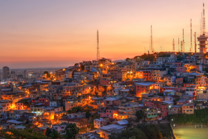 Guayaquil, ciudad en donde rige el toque de queda.