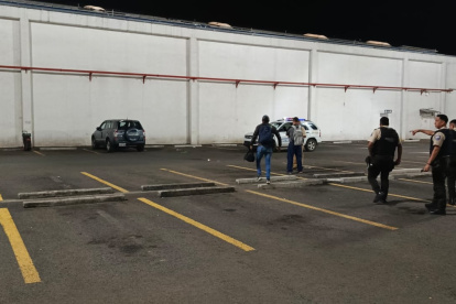 Acto. El sujeto se reunió con sus familiares y al irse lo asesinaron.