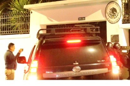 Irrupción en la Embajada de México.