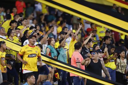 Los hinchas le piden al técnico Diego López que mantenga el equipo que goleó a D. Cuenca para el duelo copero ante Talleres