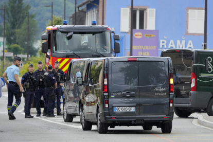 Se investigan las causas del incendio en París.