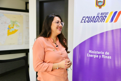 La ministra de Energía, Andrea Arrobo, el pasado viernes 5 de abril de 2024, en su despacho