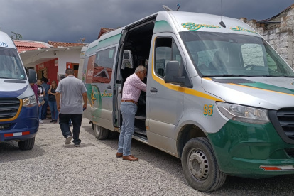 La unidad de transporte de Express Sucre, perteneciente a la compañía Alianza, fue atacada por hombres armados el 30 de marzo.