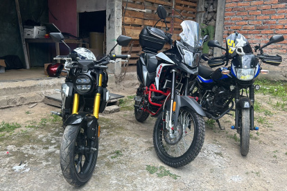 Entre los indicios se encontraron tres motos