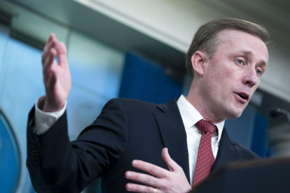 El asesor de Seguridad Nacional de Estados Unidos, Jake Sullivan, habla durante la rueda de prensa.